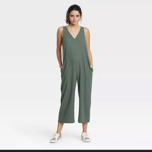 Universal Thread Cropped Jumpsuit Xs
